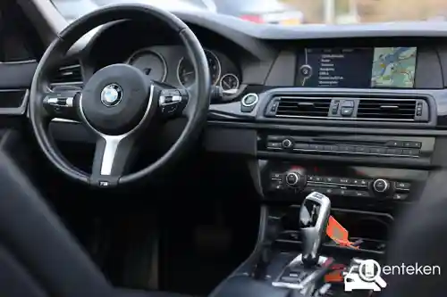 BMW 523i Touring 2011
