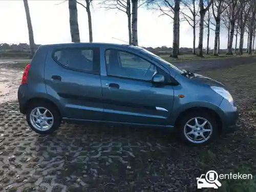 Suzuki Alto 1.0 2011