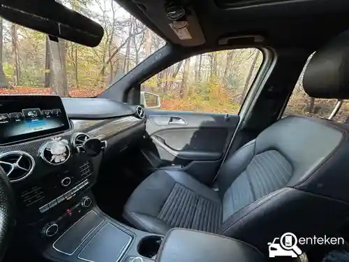 Mercedes-Benz B 180 2015