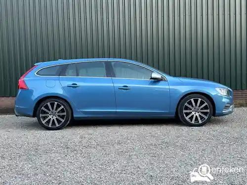 Volvo V60 T3 2015