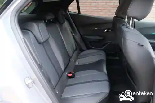 Peugeot 2008 1.2 PureTech 130 2021