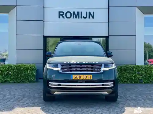 Land Rover Range Rover P550e 2024