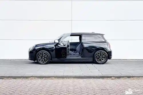 MINI Cabrio John Cooper Works 2024