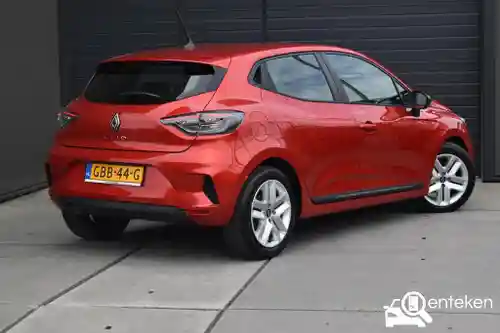 Renault Clio TCe 90 2024