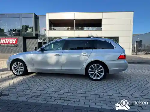 BMW 530xi Touring 2006