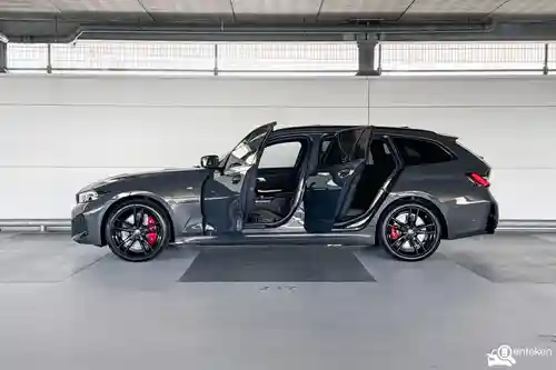 BMW 330e Touring 2024