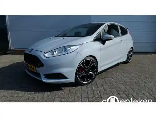 Ford Fiesta ST200 2016