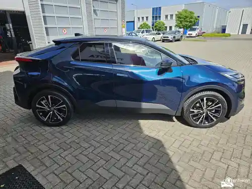 Toyota C-HR 2.0 Hybrid 2024