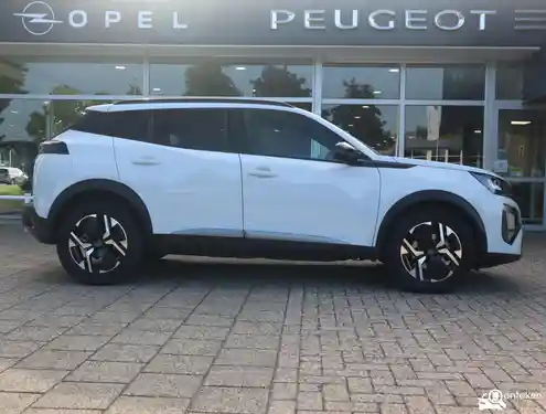 Peugeot 2008 1.2 PureTech 100 2024