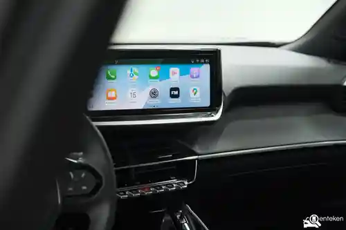 Peugeot 2008 1.2 PureTech 100 2024