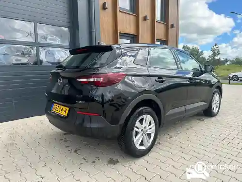 Opel Grandland X 1.2 DI Turbo 2021