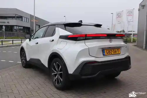 Toyota C-HR 1.8 Hybrid 2024