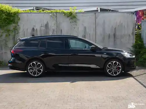 Ford Focus Turnier 1.0 EcoBoost Hybrid 2022