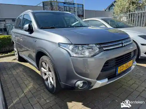 Mitsubishi Outlander 2.0 Plug-In Hybrid 2015
