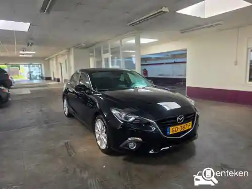Mazda 3 SKYACTIV-G 120 2015