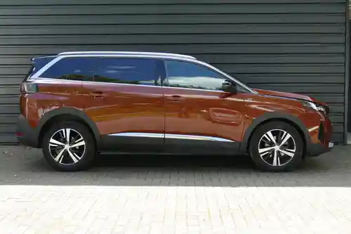Peugeot 5008 1.2 PureTech 130 2021