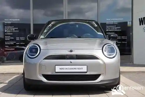 MINI Cooper John Cooper Works Electric 2024