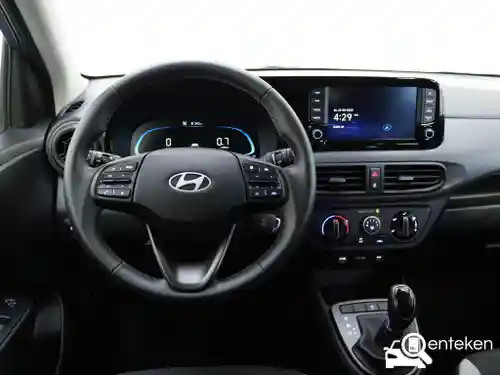 Hyundai i10 1.0 2024