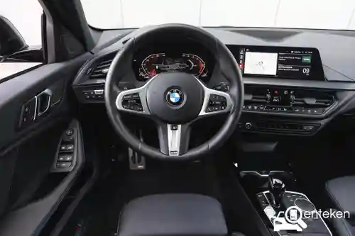 BMW 118i 2024