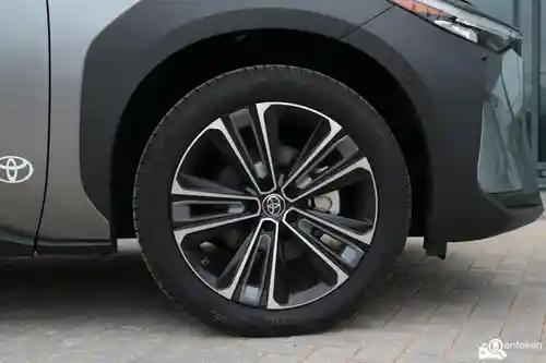 Toyota bZ4X 2024