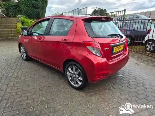Toyota Yaris 1.33 2012