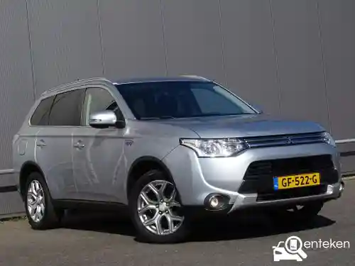 Mitsubishi Outlander 2.0 Plug-In Hybrid 2015