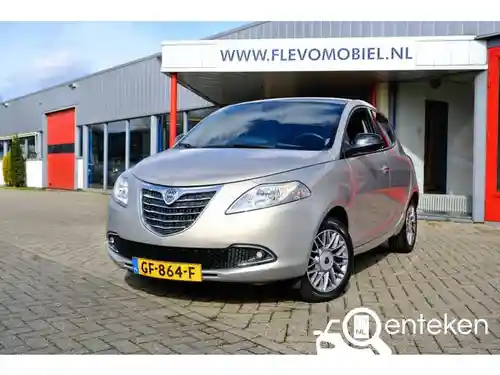 Lancia Ypsilon 0.9 TwinAir Turbo 8v p 2015
