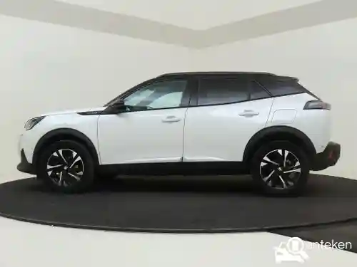 Peugeot 2008 1.2 PureTech 130 2021
