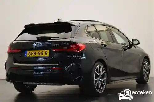 BMW 118i 2024