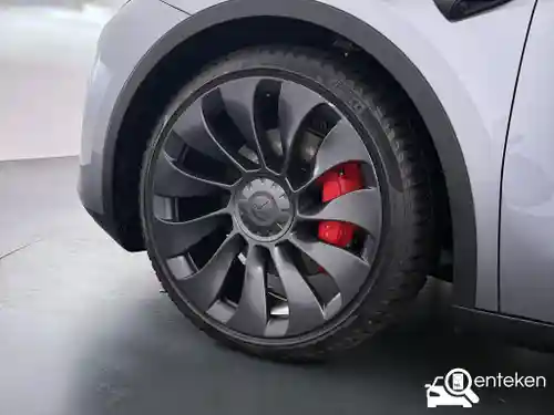 Tesla Model Y Maximum Range 2024