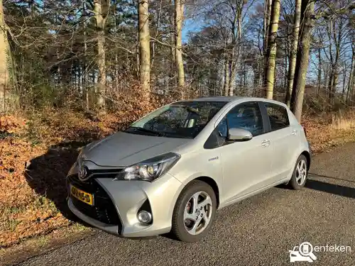 Toyota Yaris 1.5 Hybrid 2015