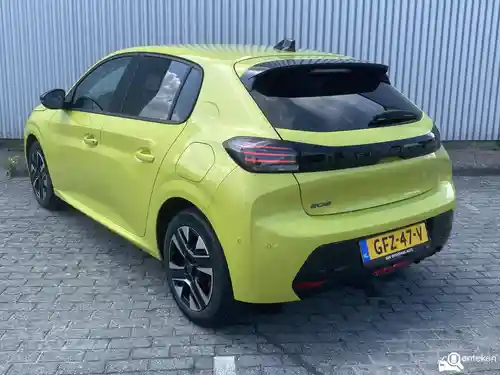 Peugeot 208 1.2 PureTech 100 2024