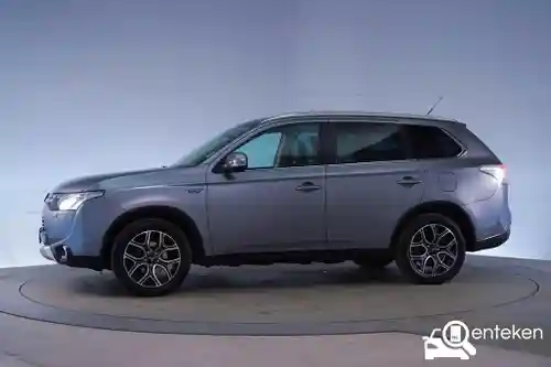 Mitsubishi Outlander 2.0 Plug-In Hybrid 2015