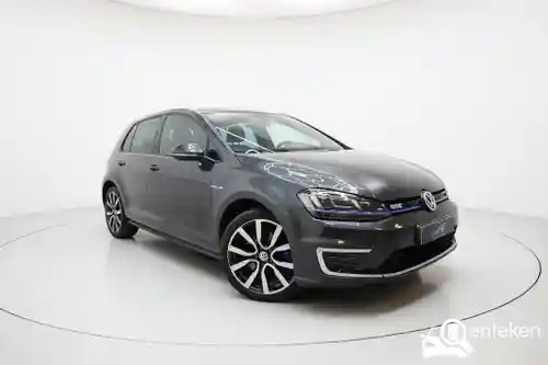 VW Golf GTE 2015