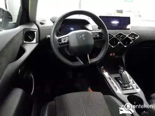 DS Automobiles Hybrid 136 2024