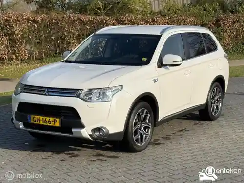 Mitsubishi Outlander 2.0 Plug-In Hybrid 2015