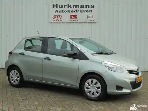 Toyota Yaris 1.3 2011