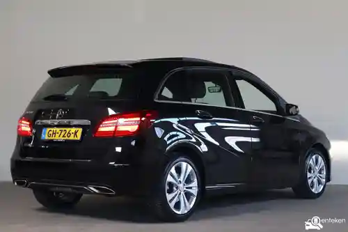 Mercedes-Benz B 200 2015