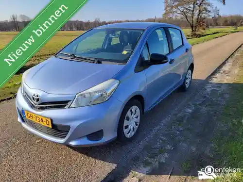 Toyota Yaris 1.3 2011