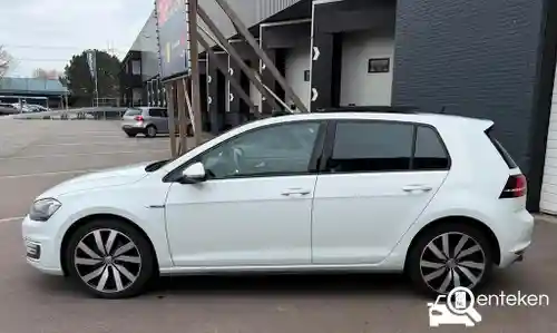 VW Golf GTE 2015