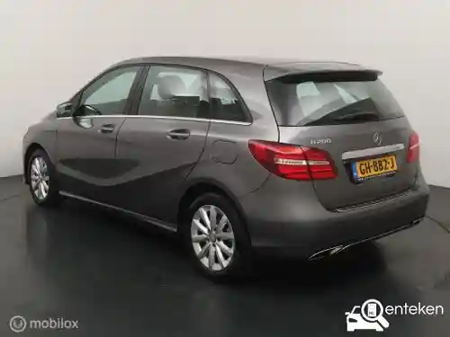 Mercedes-Benz B 200 2015