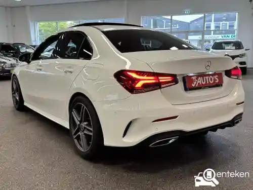 Mercedes-Benz A 180  2021