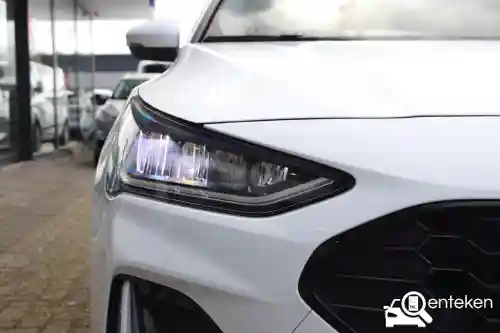 Ford Focus 1.0 EcoBoost Hybrid 2023