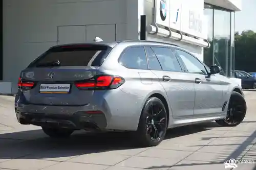 BMW 530e Touring 2023