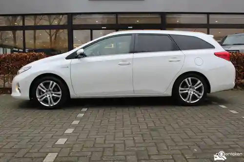 Toyota Auris Touring Sports 1.8 Hybrid 2015