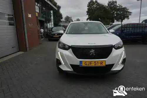 Peugeot 2008 1.2 PureTech 130 2021