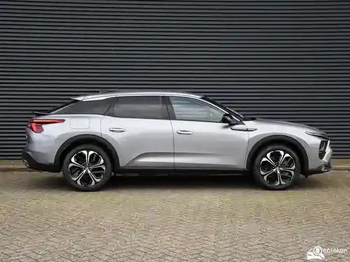 Citroen C5 X Hybrid 225 2024