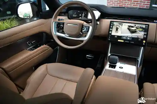 Land Rover Range Rover P550e 2024