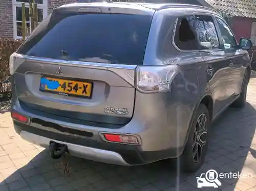 Mitsubishi Outlander 2.0 Plug-In Hybrid 2015