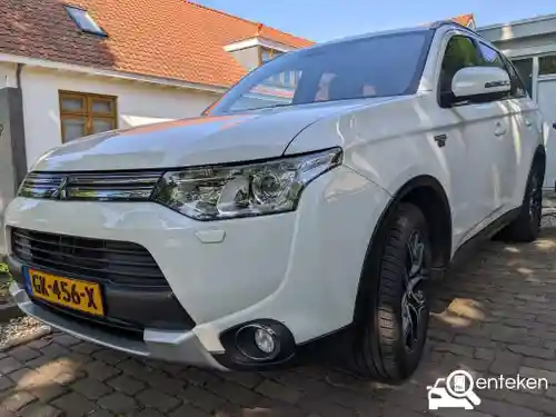 Mitsubishi Outlander 2.0 Plug-In Hybrid 2015